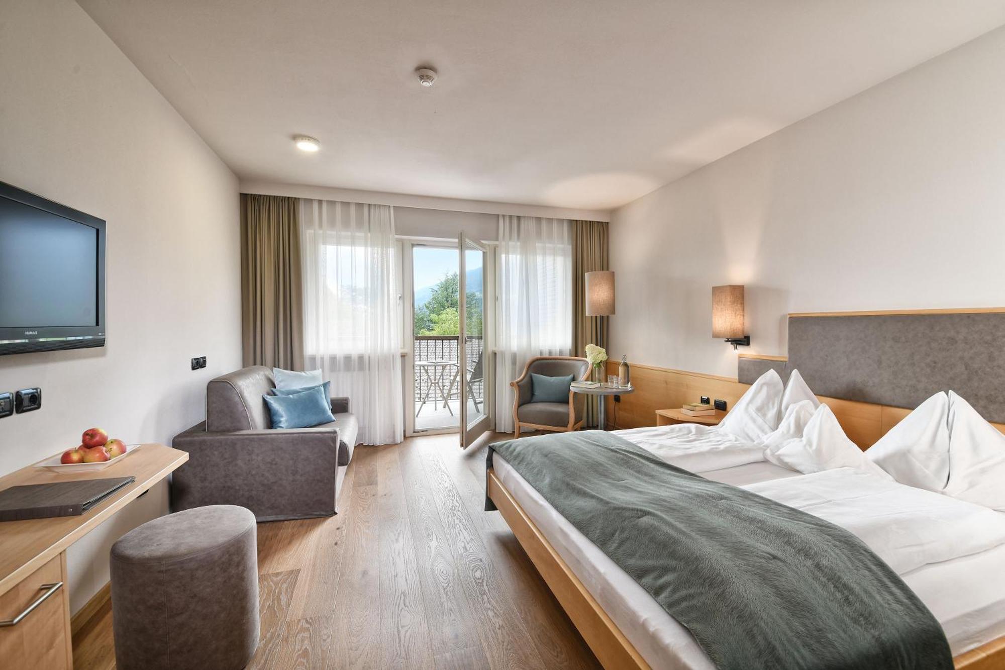 Hotel Das Stachelburg Parcines Kültér fotó