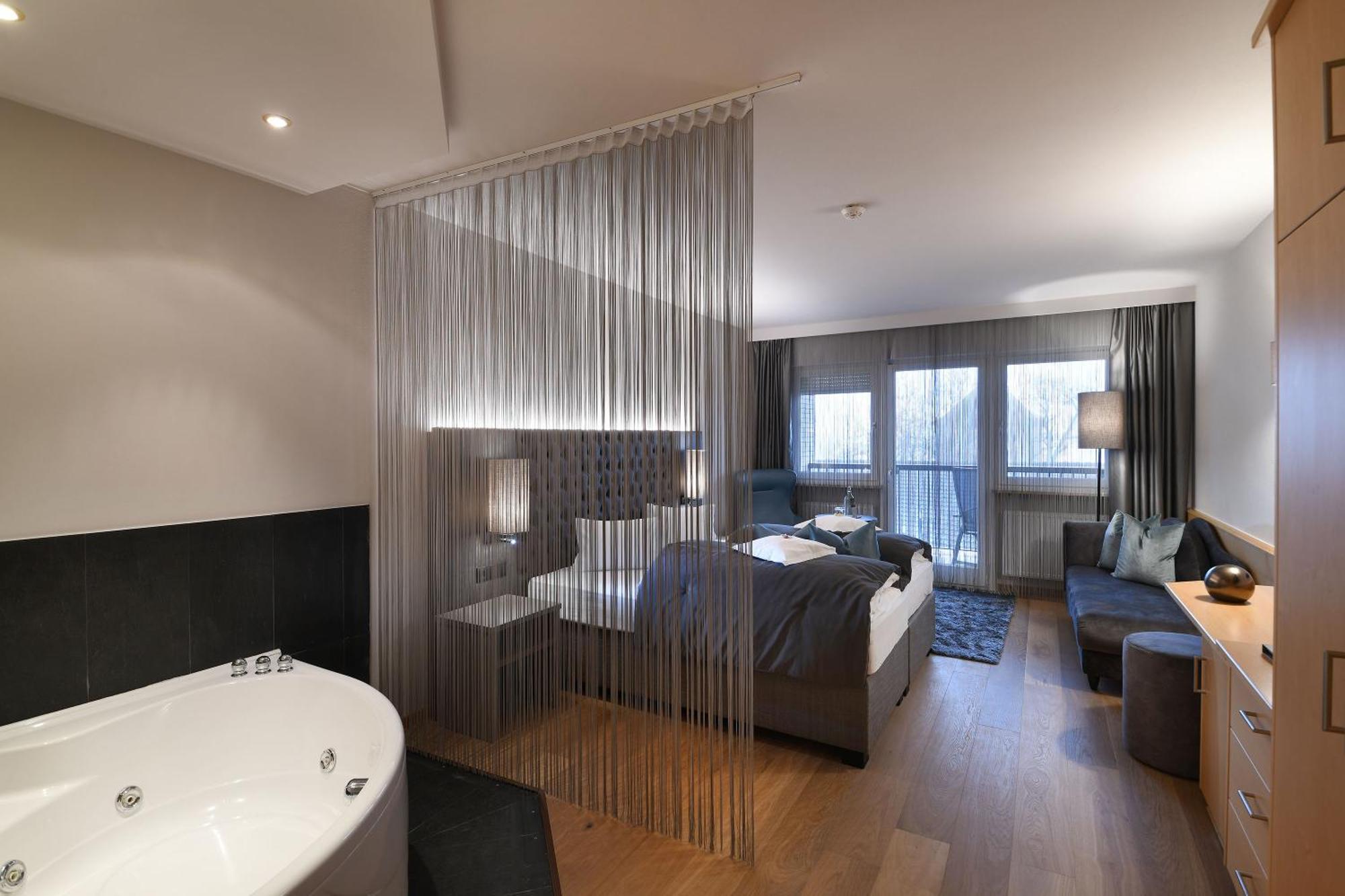 Hotel Das Stachelburg Parcines Kültér fotó