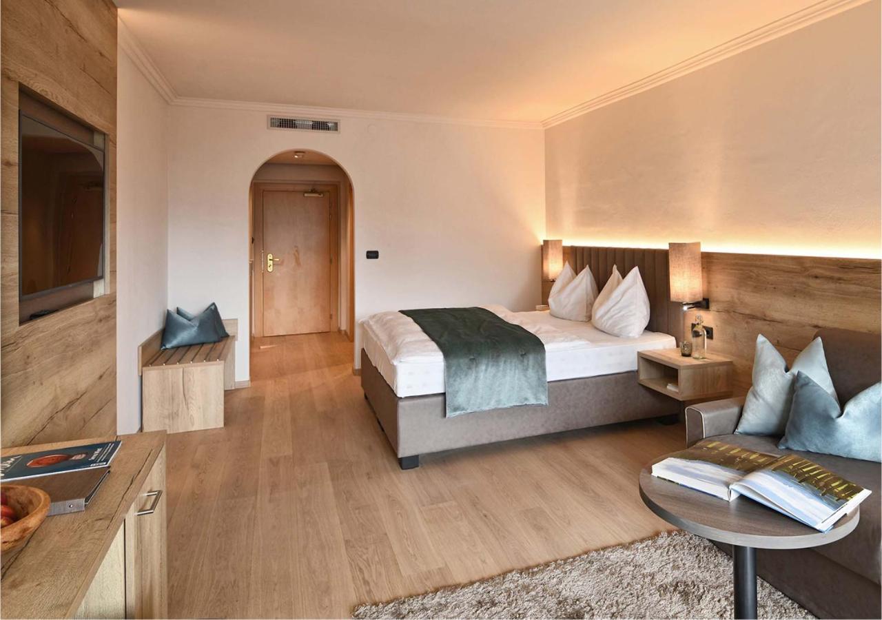 Hotel Das Stachelburg Parcines Kültér fotó